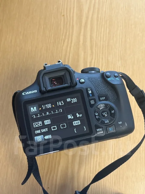 Canon EOS 2000D. 20 � ����� ��, ���: 4� ����