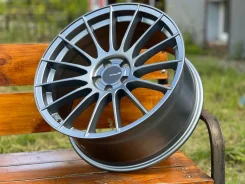 Enkei Racing Revolution RS05RR. 8.5/9.5x18", 5x114.3, ET35/33, �� 73,1���. ����
