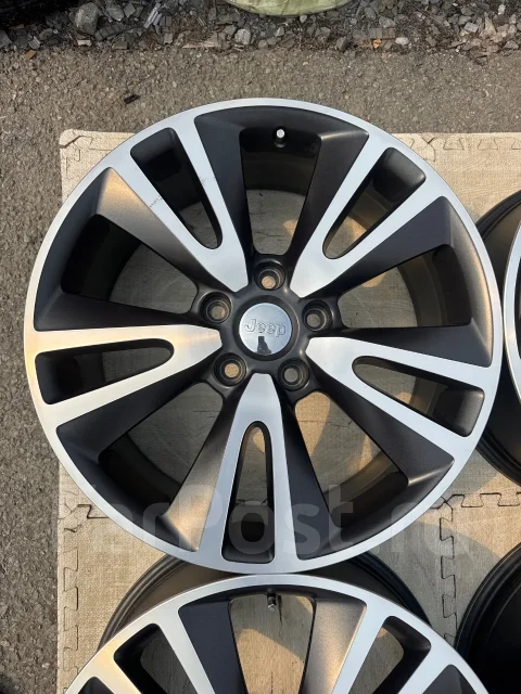 Jeep. 8.0x20", 5x127, ET56.4, �� 72���. ����