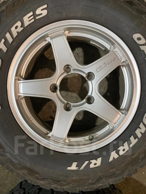 Blows. 5.5x16", 5x139.7, ET20 ����