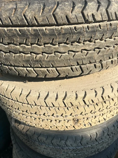 Mazda. x14", 6x139.7, ET33 ����
