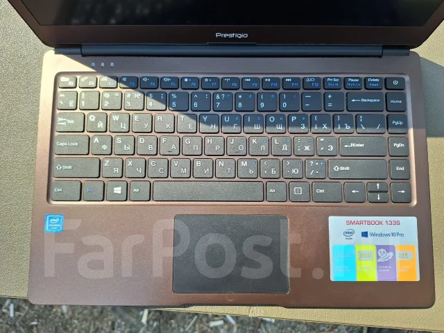 Prestigio SmartBook 133S. 13.3", 1,1����, ��� 3072 ��, ���� 32���, WiFi: 1, Bluetooth: 1, ����������� �� 1��. ����