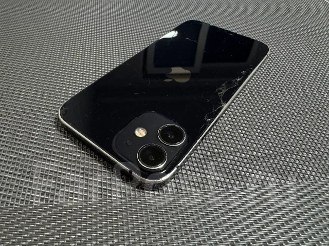 Apple iPhone 12 mini. �/�, 64 ��, 3G, 4G LTE, NFC ����