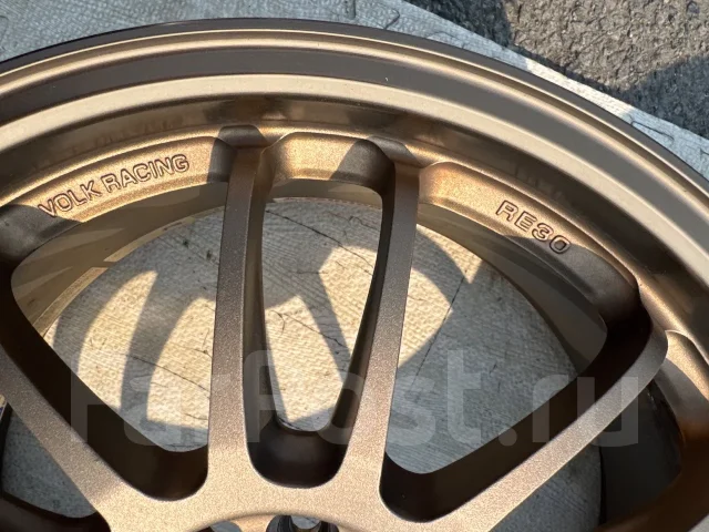 RAYS Volk Racing RE30. 7.5x17", 5x100, ET50, �� 56,1���. ����