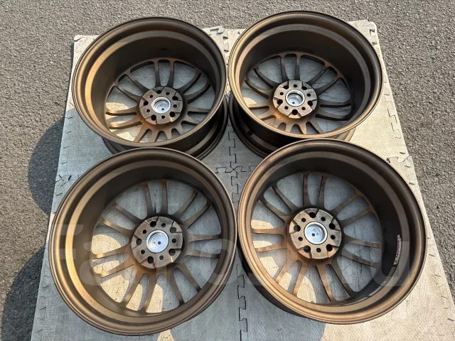 RAYS Volk Racing RE30. 7.5x17", 5x100, ET50, �� 56,1���. ����