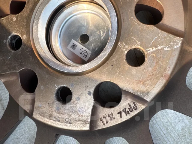 RAYS Volk Racing RE30. 7.5x17", 5x100, ET50, �� 56,1���. ����