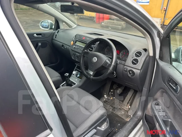 ������� Volkswagen Golf Plus 21312713 02M911023N ����