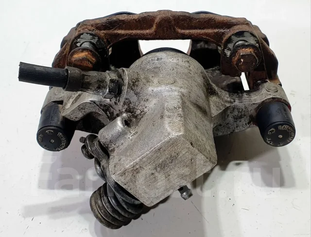 ������� Ford Focus 2 1365653, ������ ����� 1365653 ����