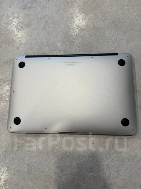 Apple MacBook Air 11 2014 Early. 11", 1,4����, ��� 4 ��, ���� 250���, WiFi: 1, Bluetooth: 1, ����������� �� 4��. ����