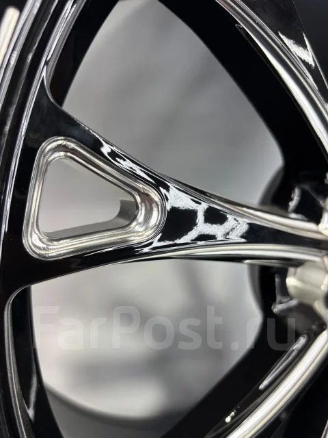 Weld Racing. 8.5x18", 5x100, ET40, �� 73,1���. ��� ����� �� ������������ ����