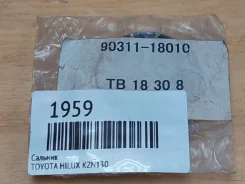 ������� Toyota Hilux 1996 9031118010 LN105 2L 9031118010 ����