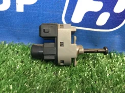������ ��������� ����������� Ford Fiesta 93BB13480AF MK5 1.4 FXJB 93BB13480AF ����