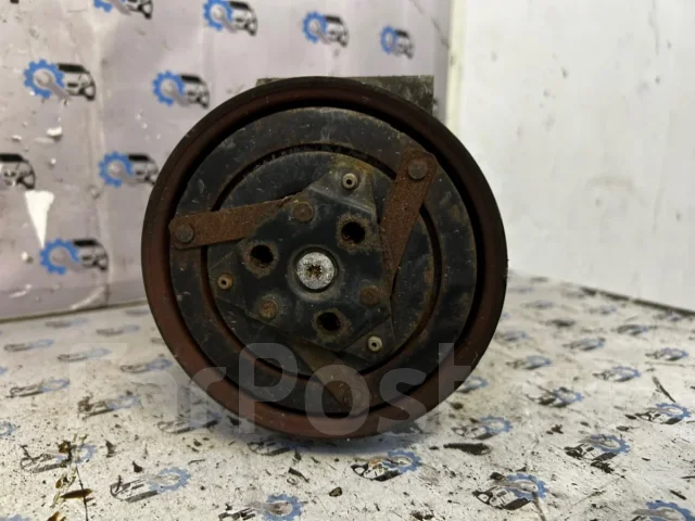 ���������� ������������ Renault Megane 8200316164 K4M 8200316164 ����