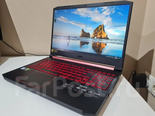 Acer Nitro 5. 15.6", 2,5����, ��� 16 ��, ���� 512���, WiFi: 1, Bluetooth: 1, ����������� �� 3��. ����