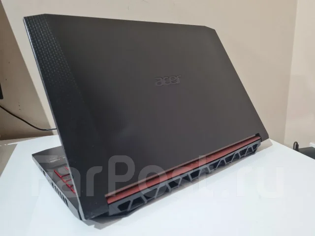 Acer Nitro 5. 15.6", 2,5����, ��� 16 ��, ���� 512���, WiFi: 1, Bluetooth: 1, ����������� �� 3��. ����