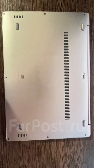 Xiaomi Mi Notebook Air 13.3. 13.3", 3,4����, ��� 8 ��, ���� 128���, WiFi: 1, Bluetooth: 1, ����������� �� 3��. ����