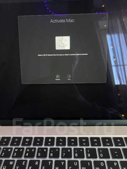 Apple MacBook Air 15 2025. 15.3", 2,9����, ��� 16 ��, ���� 256���, WiFi: 1, Bluetooth: 1, ����������� �� 2��. ����