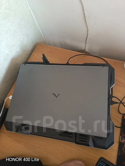 Maibenben X565. 15.6", 3,3����, ��� 16 ��, ���� 512���, WiFi: 1, Bluetooth: 1 ����