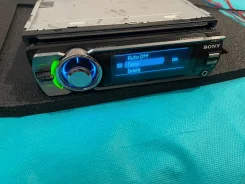 Sony CDX-GT929U ����