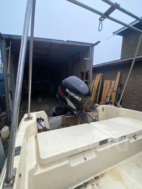 Nissan. 1987 ���, ����� 7��., ��������� ���������, 100��.�., ������ ����