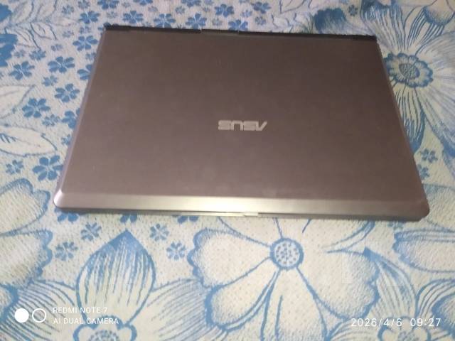 Samsung R510. 15.4", 2����, ���� 250���, WiFi: 1, Bluetooth: 1 ����