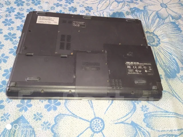 Samsung R510. 15.4", 2����, ���� 250���, WiFi: 1, Bluetooth: 1 ����