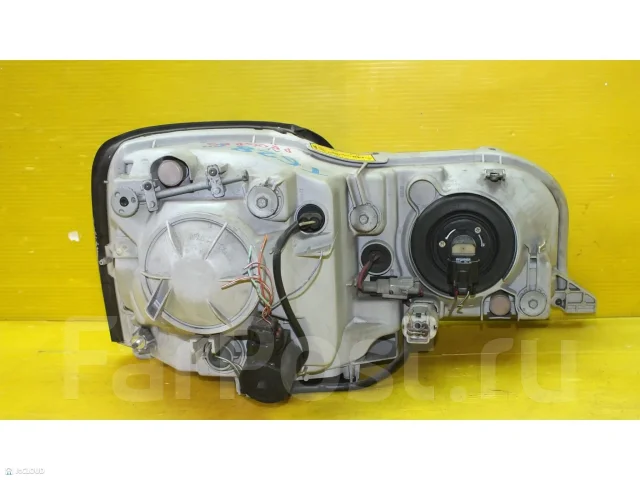���� Toyota Progres 2000 [165948], ������ 5125 ����