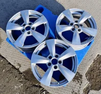 Skoda. 6.0x15", 5x100, ET38 ����