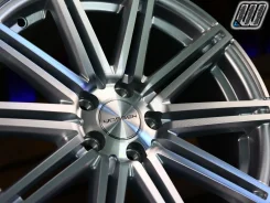 Vossen CV4. 7.0x16", 5x100, ET35, �� 73,1���. ��� ����� �� ���� ����