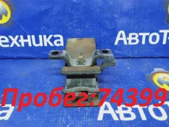 ������� ������� ������� Suzuki Grand Escudo 2003 [11710-65D03] 1171065D03 ����