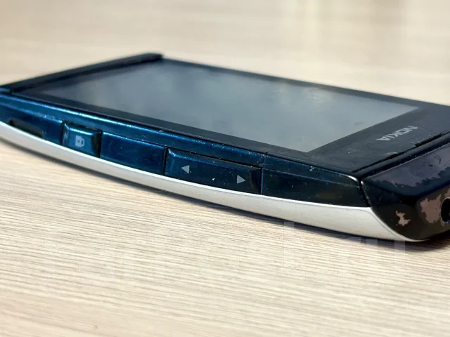 Nokia Asha 305. �/�, Dual-SIM ����