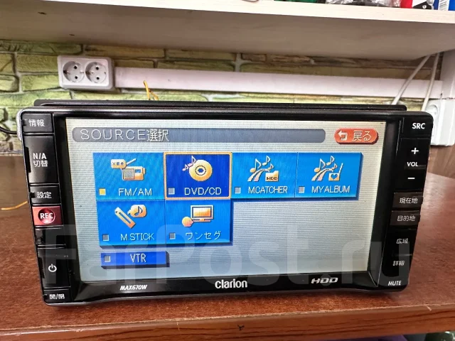Clarion MAX670W ����