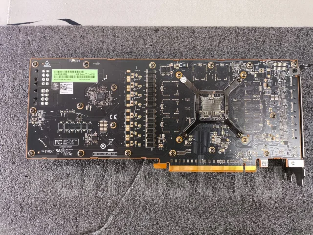 Radeon RX 5700 ����