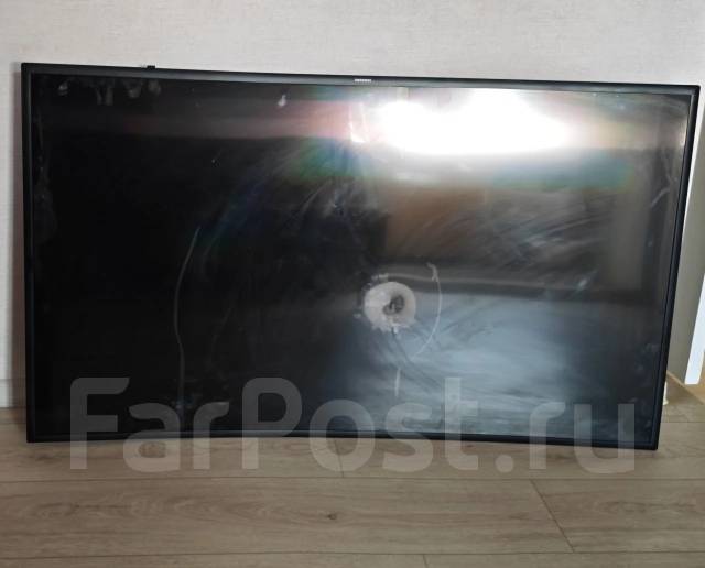 Samsung UE55M6550. LED ����