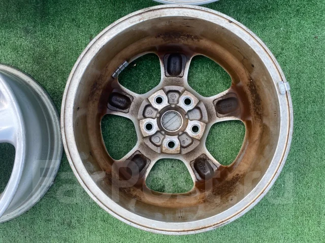 Nissan. 6.0x15", 5x114.3, ET45 ����