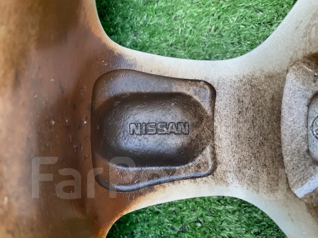 Nissan. 6.0x15", 5x114.3, ET45 ����