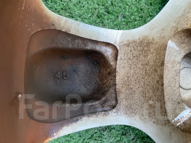 Nissan. 6.0x15", 5x114.3, ET45 ����