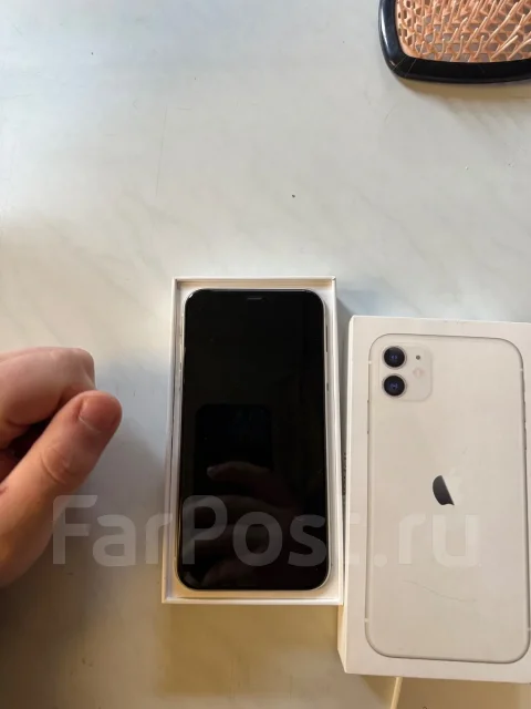 Apple iPhone 11. �/�, 128 ��, �����, 4G LTE ����
