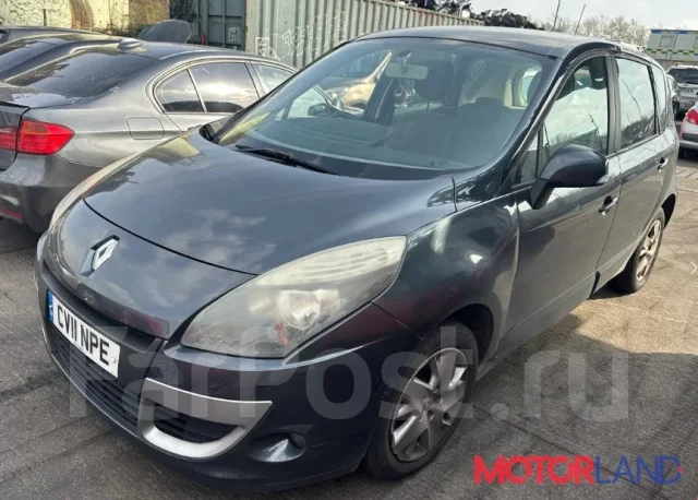 ������� Renault Scenic 2009-2012 21053737 233000603R ����