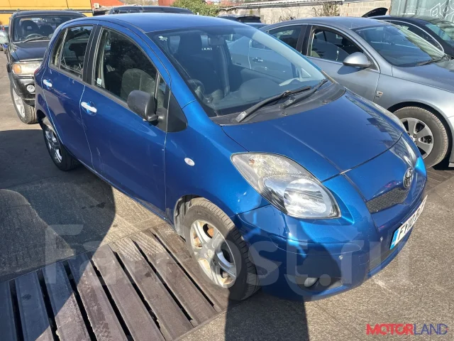 ������� Toyota Yaris 2005-2011 21077408 281000Y020 ����