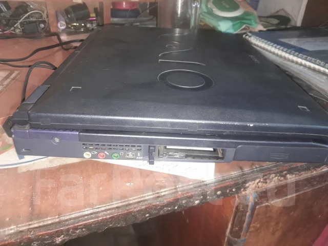 Sony VAIO. 15", 1,5����, ��� 1024 ��, ���� 100��� ����