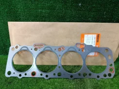 ��������� Nissan Vanette Largo 1104413C00 ����