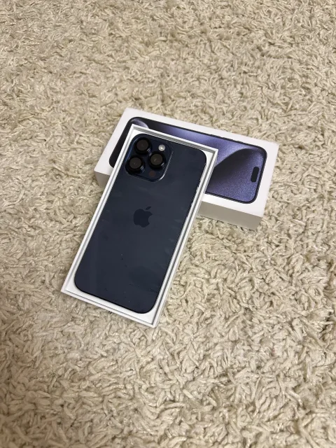 Apple iPhone 15 Pro Max. �/�, 256 ��, ������, 3G, 4G LTE, 5G, Dual-SIM, ����������, NFC ����