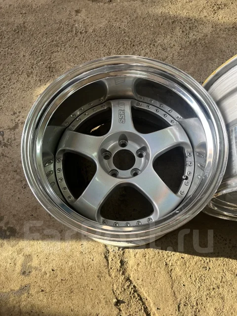 SSR Professor SP1. 12.0x18", 5x114.3, ET-32 ����