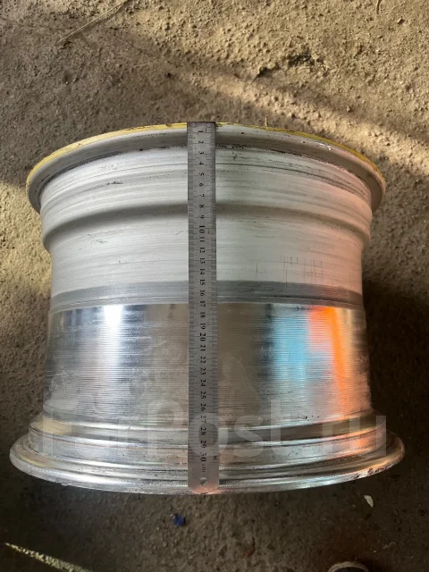 SSR Professor SP1. 12.0x18", 5x114.3, ET-32 ����
