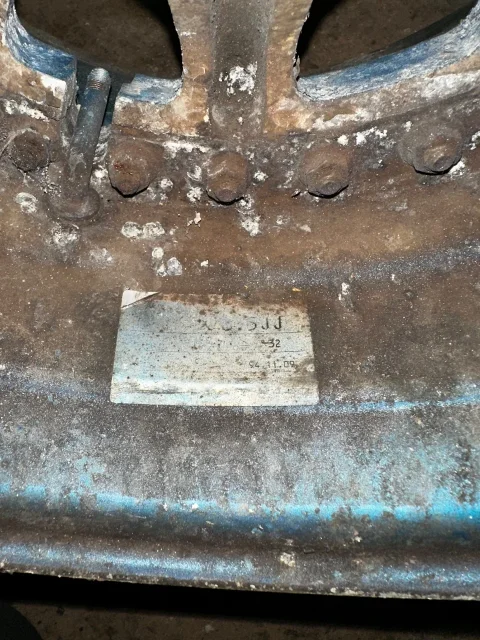 Work Crag. 8.5x15", 6x139.7, ET-38 ����