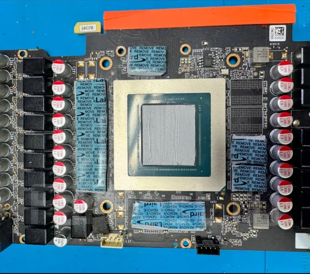 GeForce RTX 3080 ����