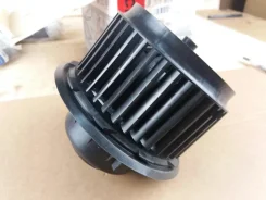 �������� ����� Volkswagen Transporter 7H0819021A 7H0819021A ����