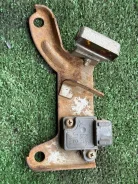 ���������� ��������� Mitsubishi Galant MD129550 E33A 4G63 MD129550 ����