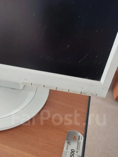 Samsung. 17", ���������� �� (LCD, LED, QLED) ����